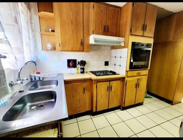 0 BEDROOM TOWNHOUSE FOR SALE IN VANDERBIJLPARK SE 3